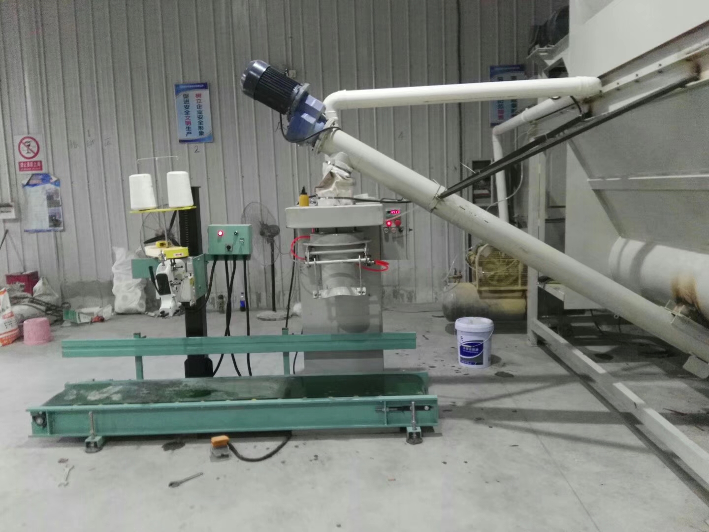 干粉砂漿生產線設備電機工作時出現晃動的原因
